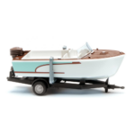 Motorboot auf Anhänger